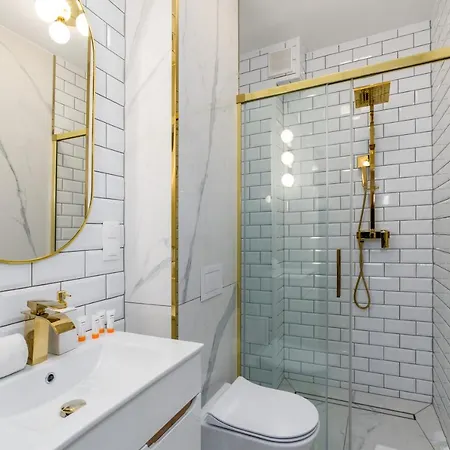 Modern Center By Renters