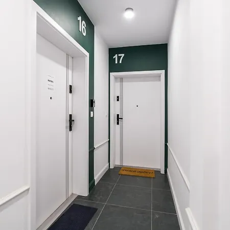 Modern Center By Renters