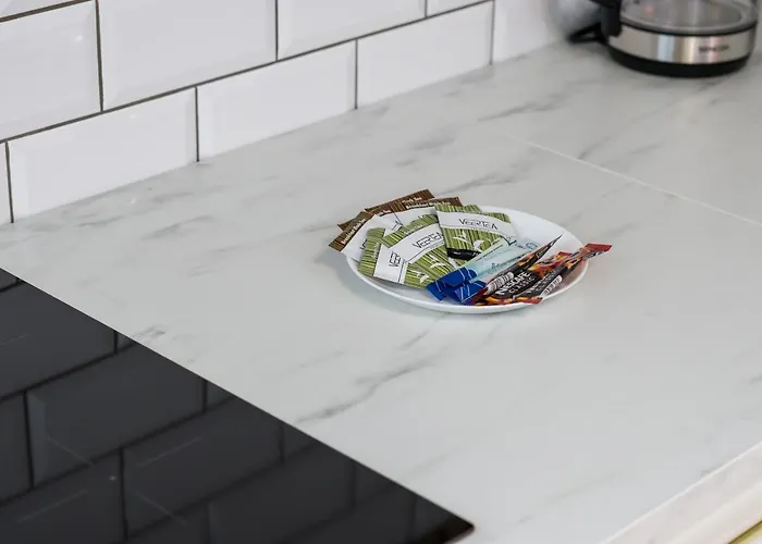 Modern Center By Renters *